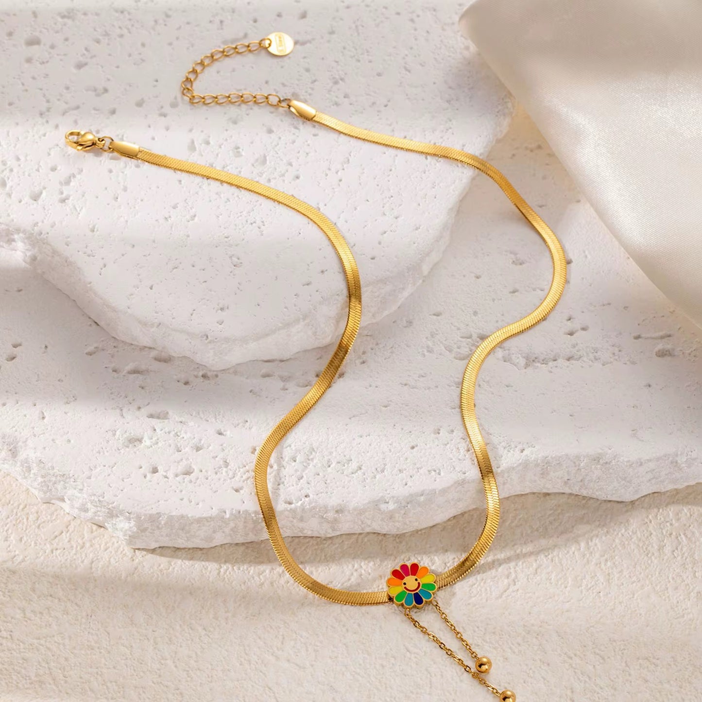 Rainbow Smiley Flower Necklace – 18k Gold Plated Stainless Steel